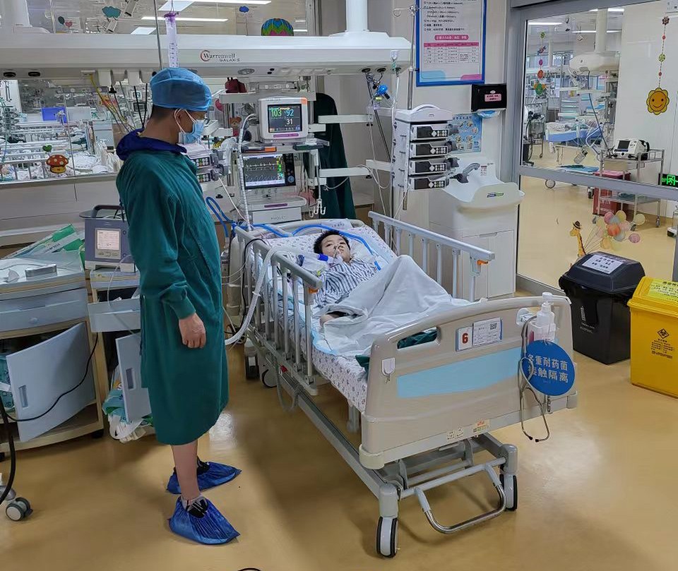 五华县跨省救护车出租公司